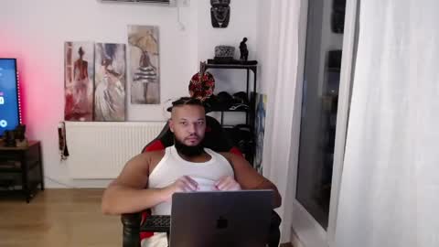 Kingsley online show from April 26, 9:11 pm