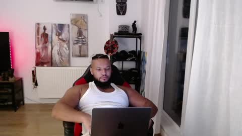 Kingsley online show from April 30, 8:57 pm