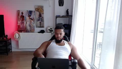 Kingsley online show from May 22, 3:28 pm