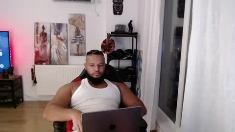 Kingsley online show from April 25, 9:01 pm
