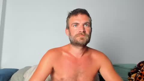 10in_deluxe online show from August 10, 6:19 am
