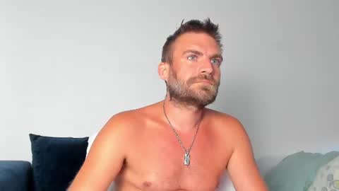 10in_deluxe online show from July 22, 7:33 am