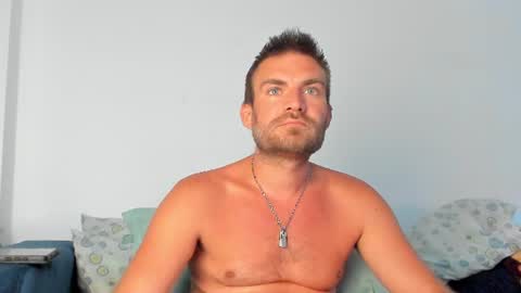 10in_deluxe online show from July 29, 8:13 am