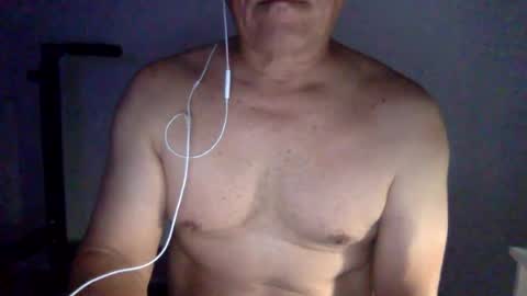 1_maxx_1 online show from August 5, 5:23 am