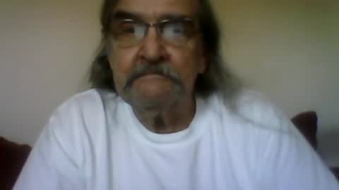 1valentine online show from August 8, 11:01 pm