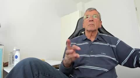 Henk online show from May 12, 11:40 am