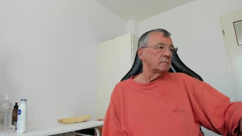 Henk online show from May 7, 10:48 am