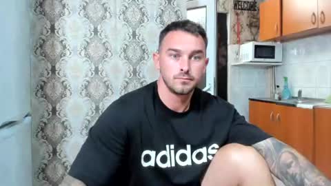 2sexymuscles online show from July 27, 8:05 pm