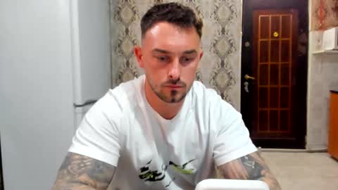 2sexymuscles online show from May 7, 8:20 pm