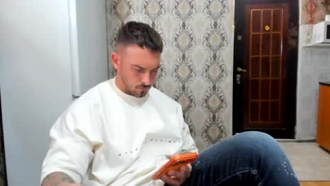 2sexymuscles online show from May 28, 8:18 pm