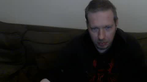 2small4you83 online show from June 12, 4:49 pm