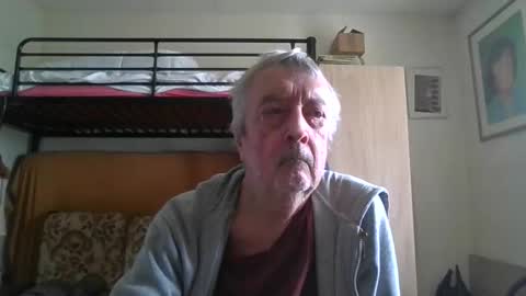 78kiss online show from April 29, 1:05 pm