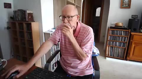  Papi  online show from May 14, 9:07 am
