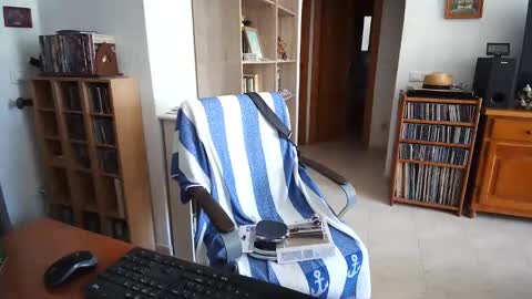  Papi  online show from June 3, 11:12 am