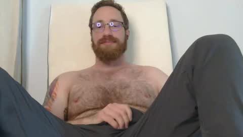 8InchesAndSomeHoles online show from May 4, 5:47 pm