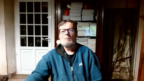 _123_voyeur_ online show from May 17, 8:27 pm
