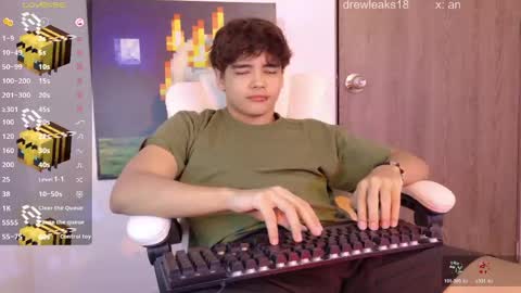 _an_drew18 online show from June 5, 3:40 pm
