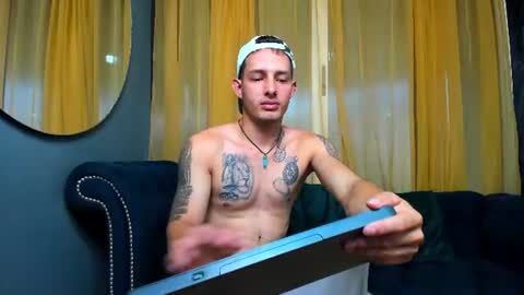Angel Rivera online show from June 29, 2:17 pm