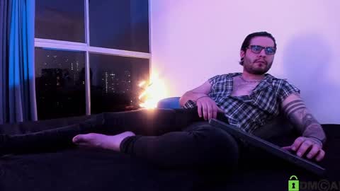  -         online show from April 28, 2:27 am