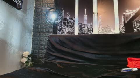 _erick_j online show from May 15, 10:51 pm