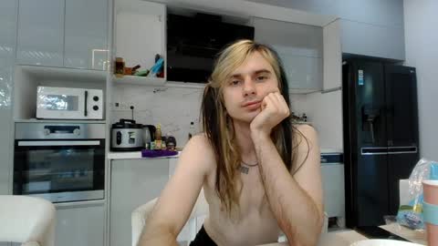 My song  -  online show from June 8, 12:06 am