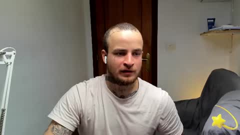Layne online show from July 28, 8:44 am