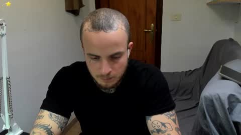 Layne online show from July 21, 11:56 am