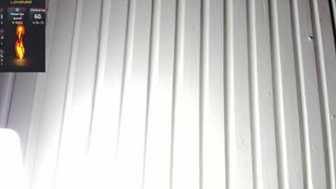 _maximo_1 online show from July 1, 7:14 pm