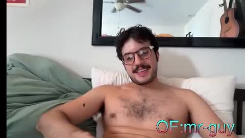 _mrguy_ online show from August 4, 4:55 pm
