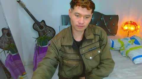 santi online show from May 2, 2:47 am