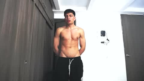 Juan Pablo-independent model online show from July 22, 3:09 am