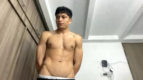 Juan Pablo-independent model online show from July 28, 11:36 pm