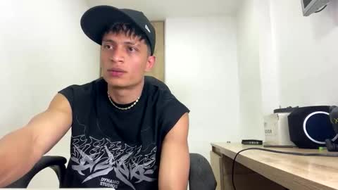 Juan Pablo-independent model online show from May 12, 1:47 am