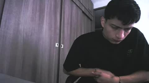 Juan Pablo-independent model online show from July 28, 5:23 pm