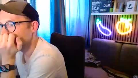 _whoisthatguy_ online show from July 12, 5:37 pm