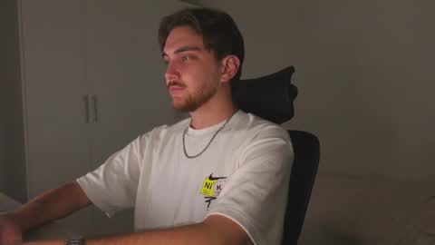 Alex online show from June 4, 3:12 am