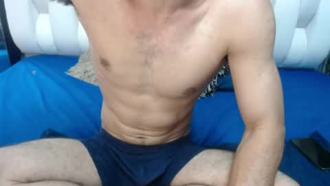 aaron_jones_1 online show from May 4, 6:48 am