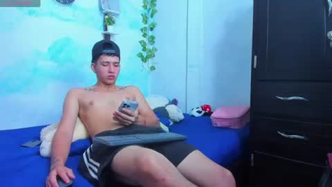 aaron_mercury online show from July 23, 5:43 pm