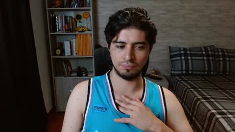 Aaron online show from July 19, 8:37 pm