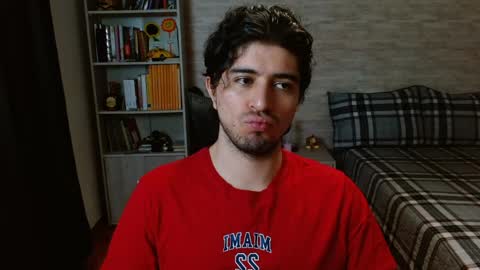 Aaron online show from May 3, 8:00 pm