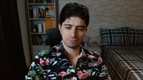 Aaron online show from May 17, 6:26 pm
