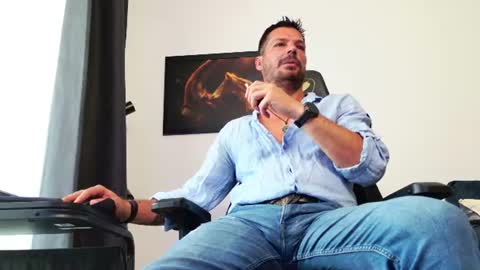 Aaron online show from July 22, 4:48 am