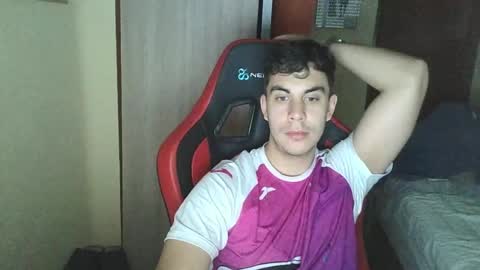aaronlavine online show from May 29, 4:28 pm