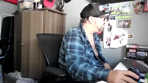 AJ online show from July 28, 6:20 pm