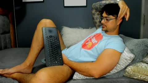 adam clarke online show from April 28, 2:27 am