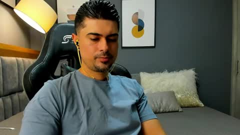 adam clarke online show from July 31, 2:22 am