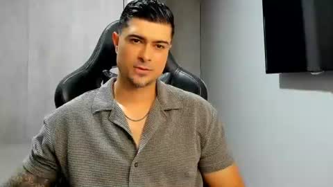 adam clarke online show from July 28, 7:38 am