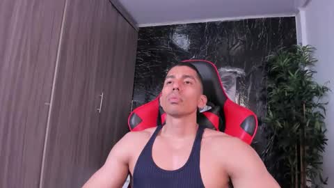 Adan Sin online show from May 6, 4:40 pm