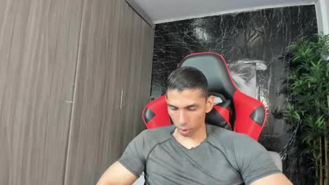 Adan Sin online show from June 6, 4:35 pm