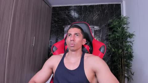 Adan Sin online show from May 18, 6:45 pm
